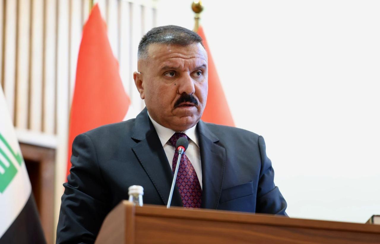 وزير الداخلية