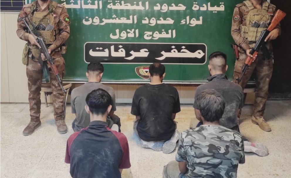 متسللين