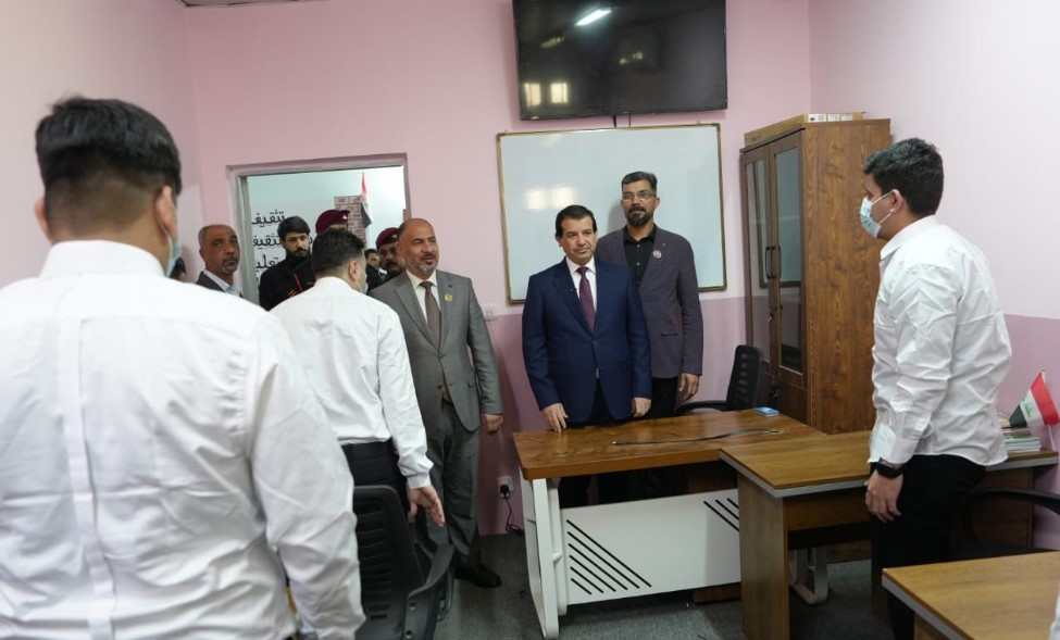 مدرسة متوسطة