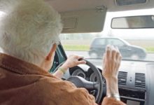 قيادة السيارة