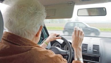 قيادة السيارة