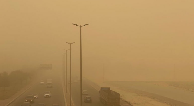 أمطار وغبار