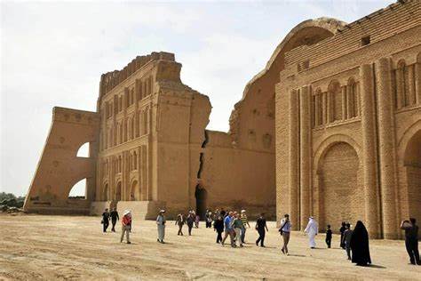 زيارة المتاحف