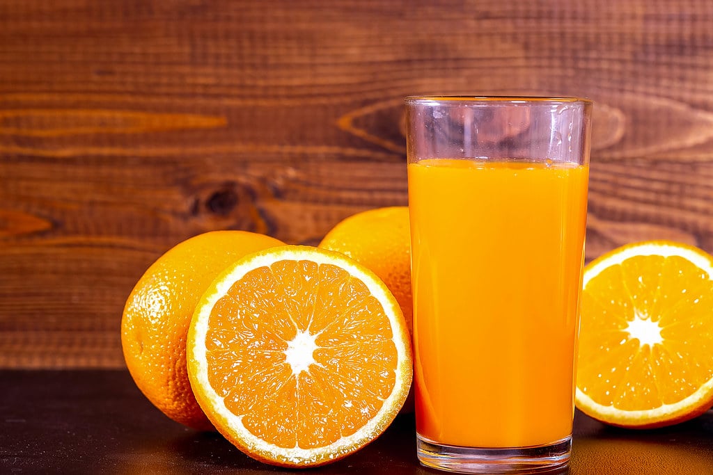 شرب العصير